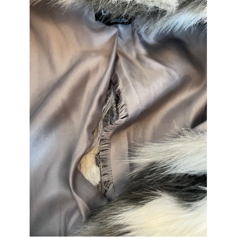 BEBE Black & White Faux Fur Cropped Sleeve Snap Button Mid Length Jacket Coat S - Picture 10 of 12